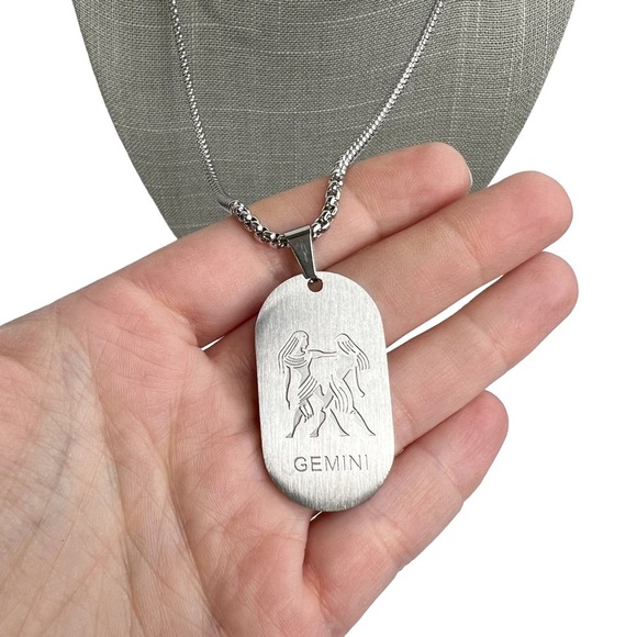 New FaithHeart Gemini Zodiac Dog Tag Rolo Chain Necklace - Picture 1 of 8